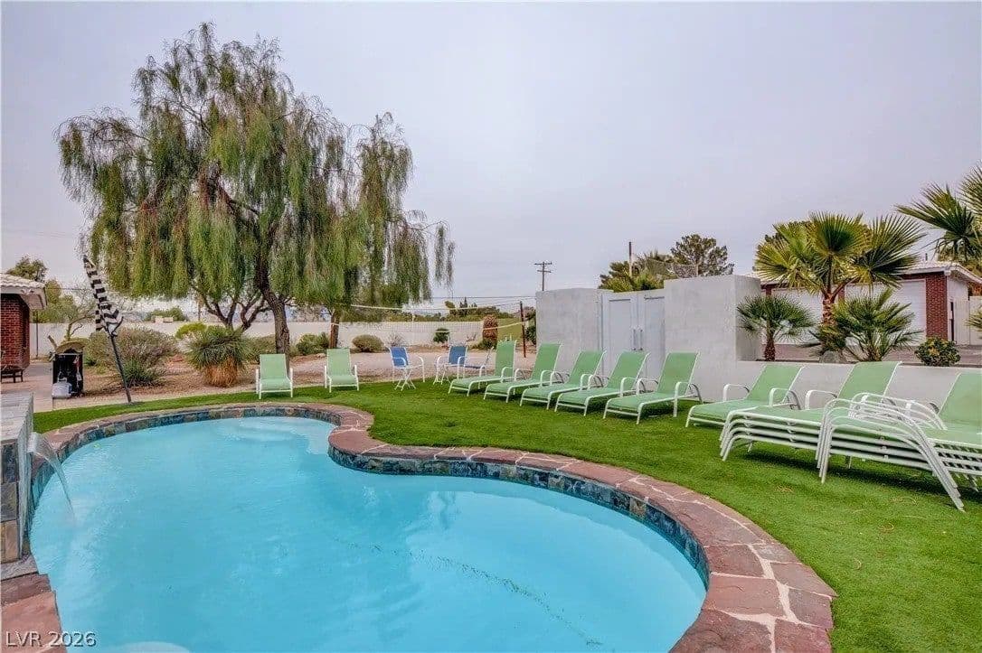 2720 Quail Avenue photo 4