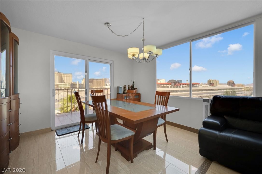 205 Harmon Avenue photo 3