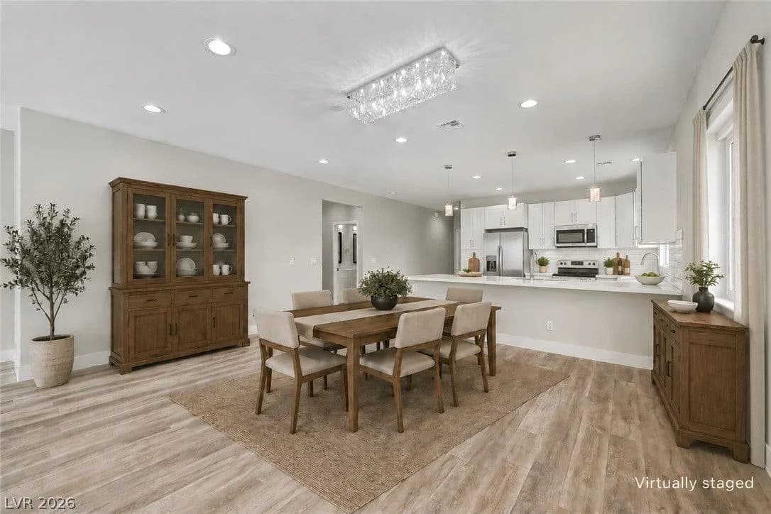 711 Leffner Drive photo 4