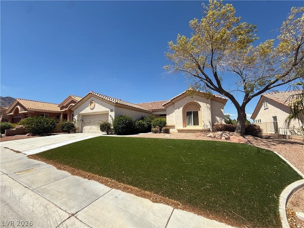 10216 Button Willow Drive photo 3