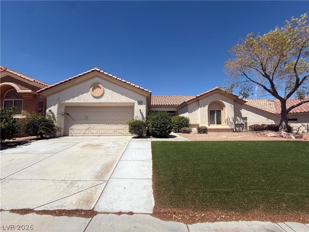 10216 Button Willow Drive photo 2