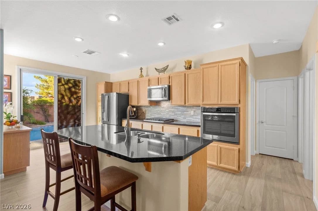 2700 Peekskill Avenue photo 4