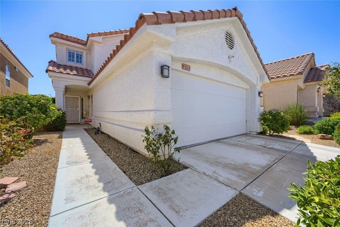 2332 Babcock Drive photo 2