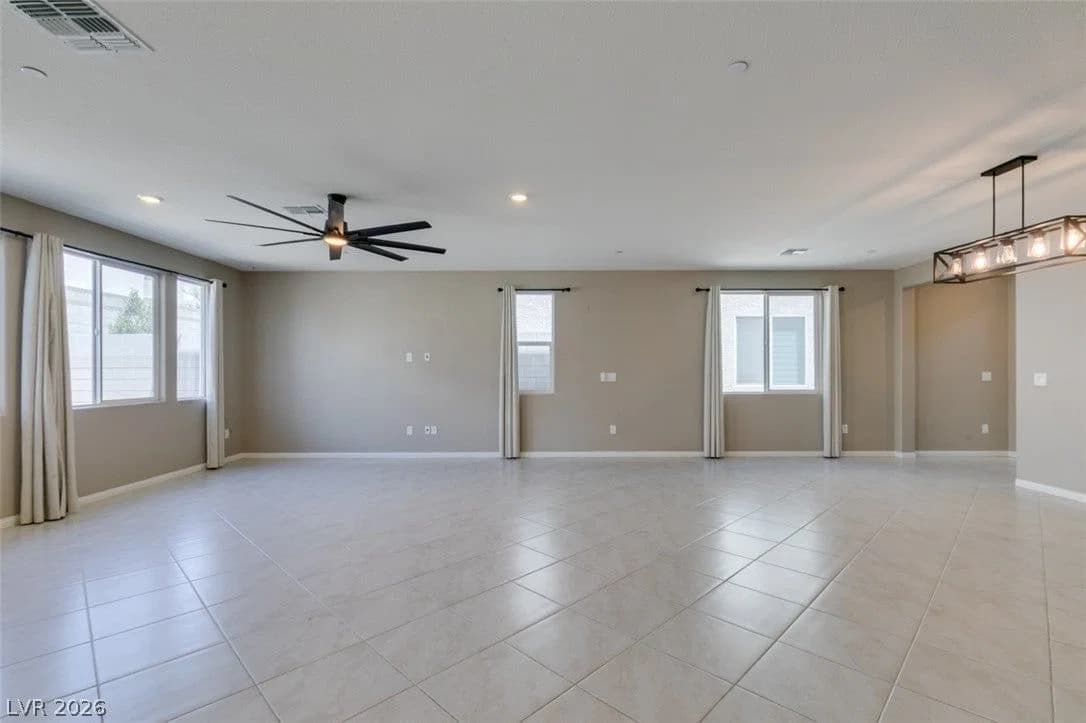 9949 Locking Biner Avenue photo 4