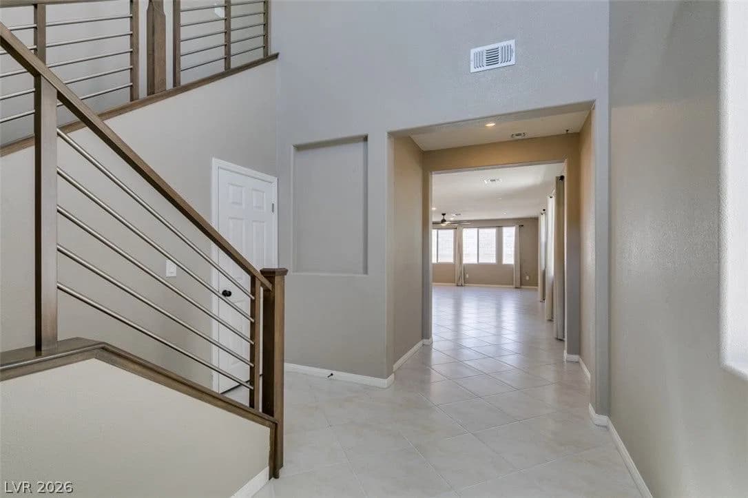 9949 Locking Biner Avenue photo 2