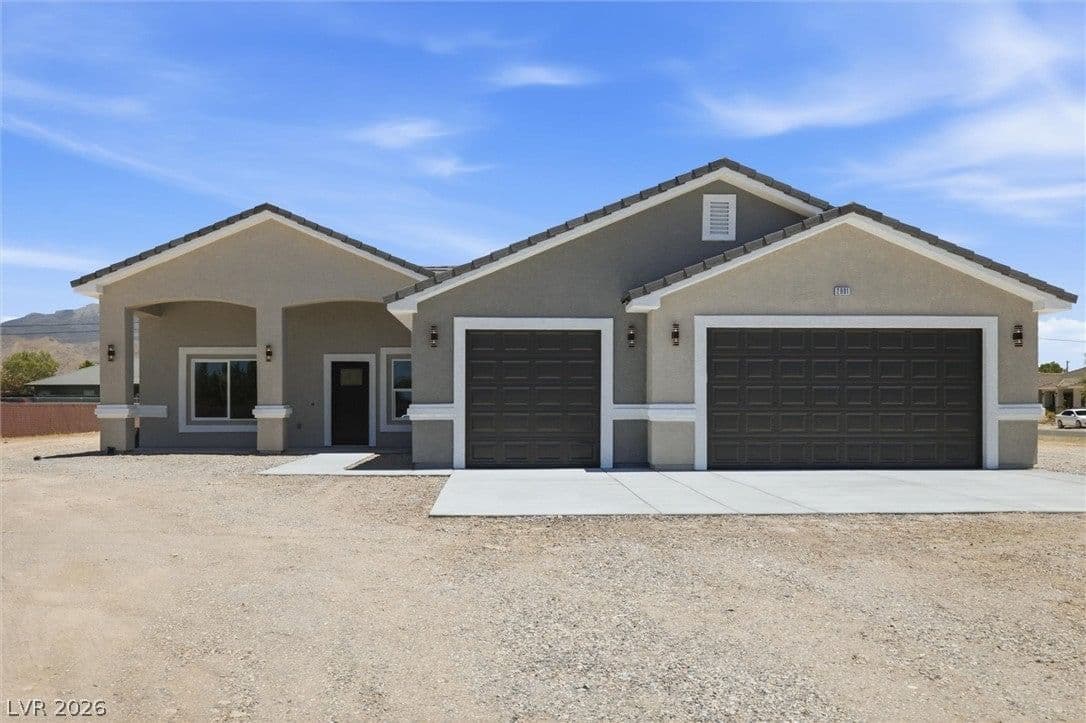 2981 Ponderosa Avenue photo 2