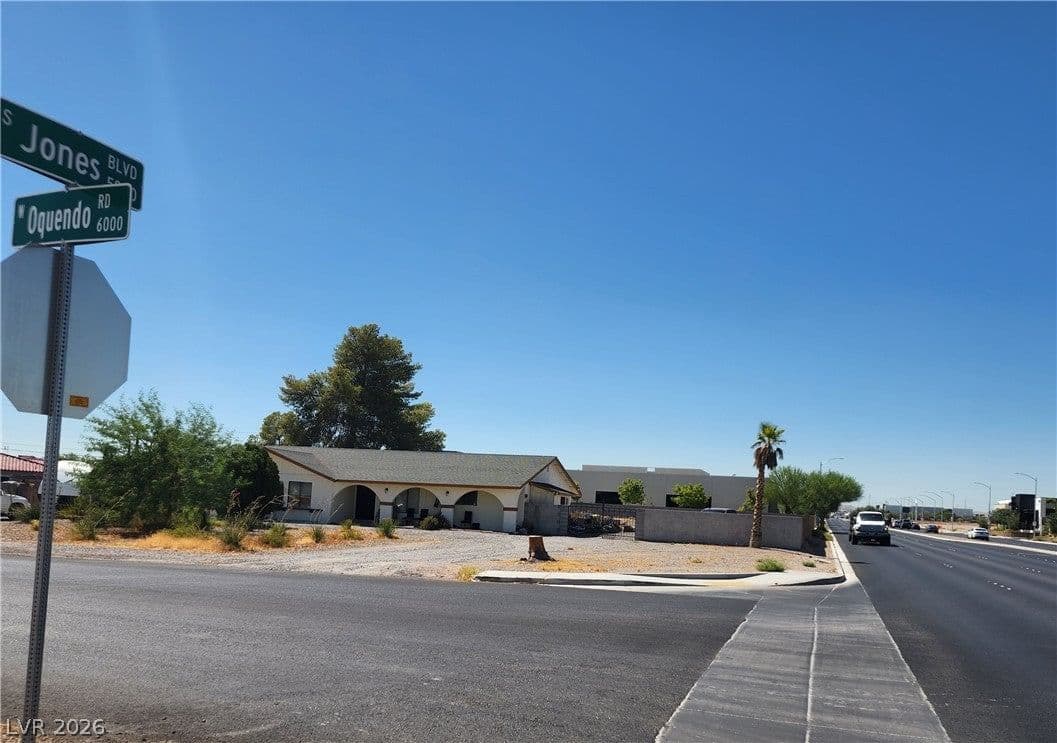 6067 Oquendo Road photo 2