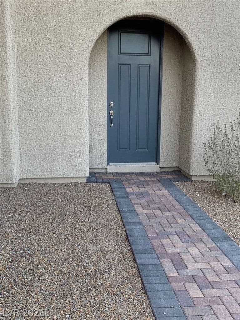 933 Kimbark Avenue photo 2