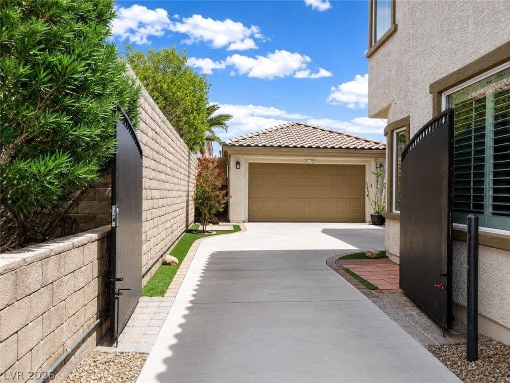 820 Paseo Cerro Place photo 3