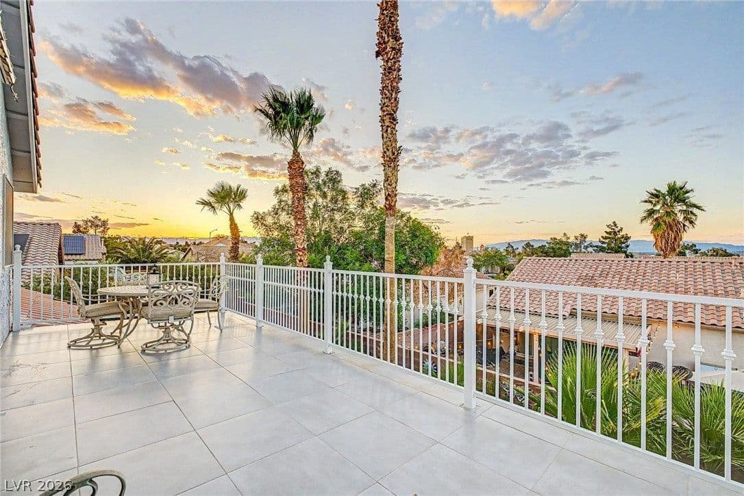 1150 Sierra Laurel Court photo 4
