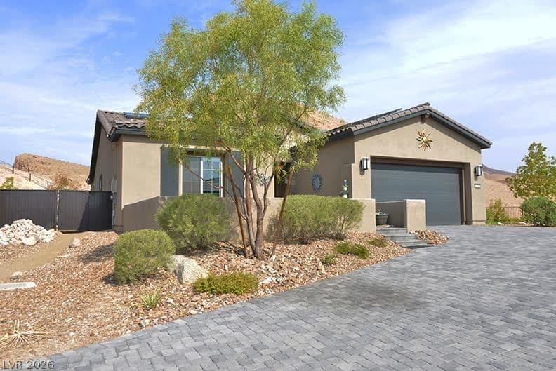 174 Crimson Cactus Avenue photo 3