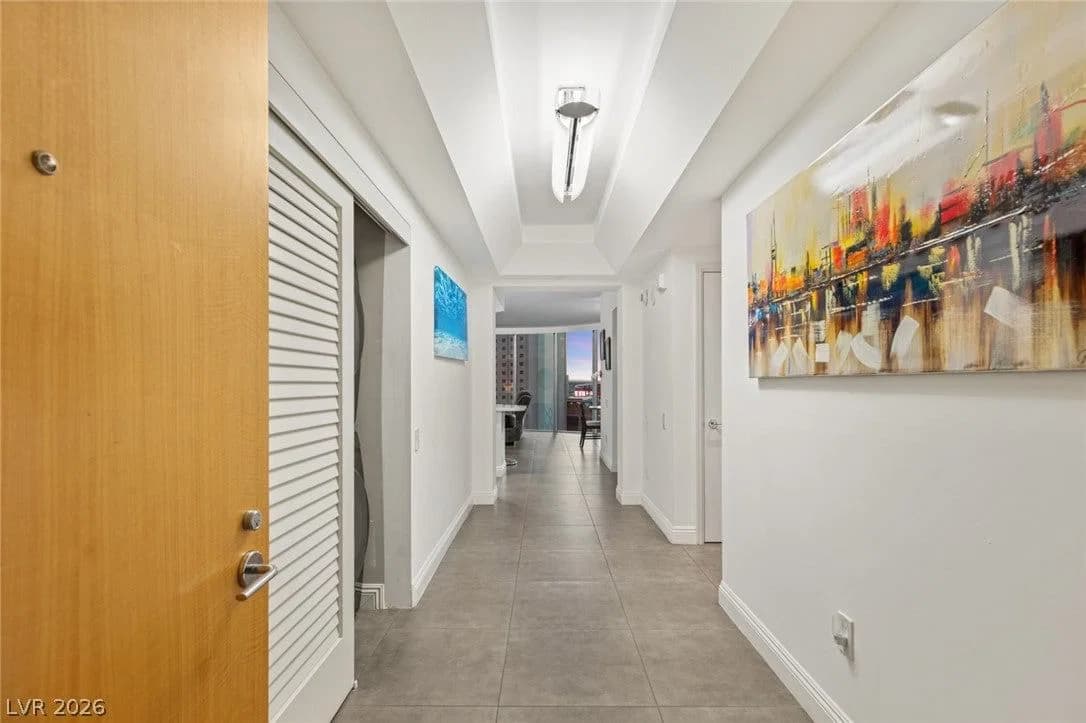 222 Karen Avenue photo 2