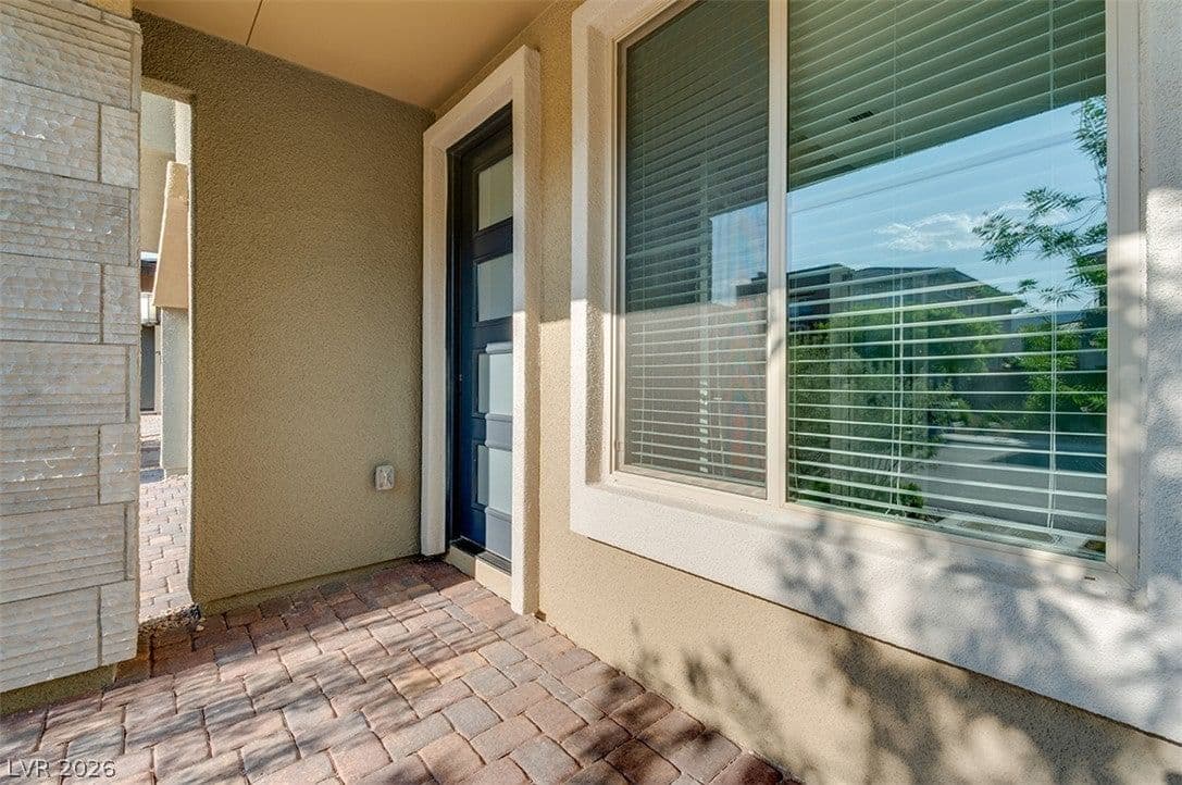 6020 Andezano Drive photo 3
