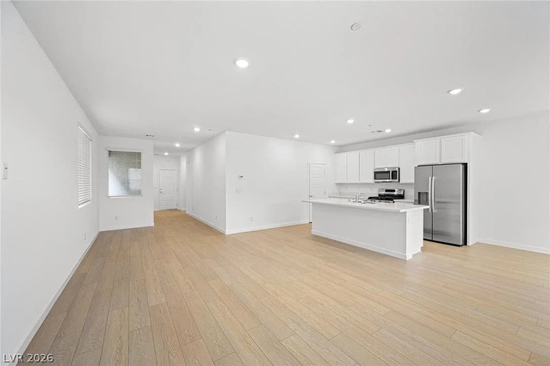 9781 Sunset Canyon Avenue photo 4