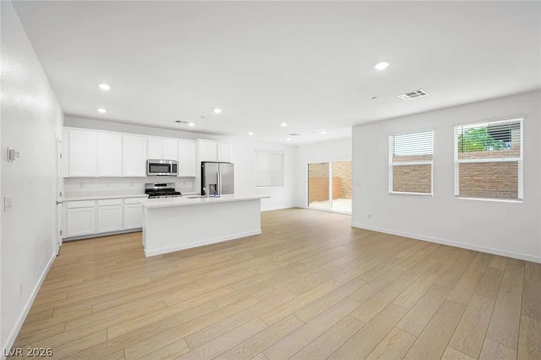 9781 Sunset Canyon Avenue photo 3