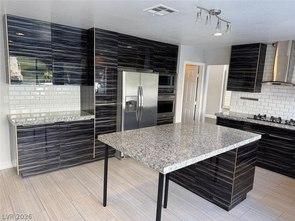 8218 Mount Nido Drive photo 4