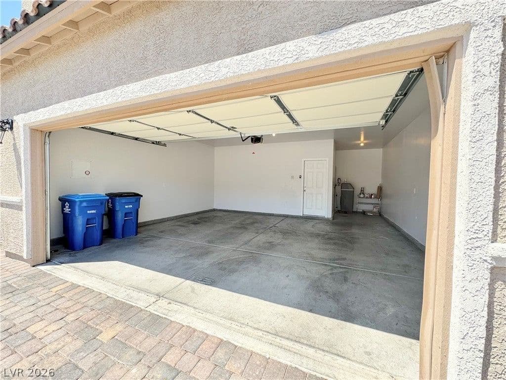 6088 Castle Gardens Avenue photo 5