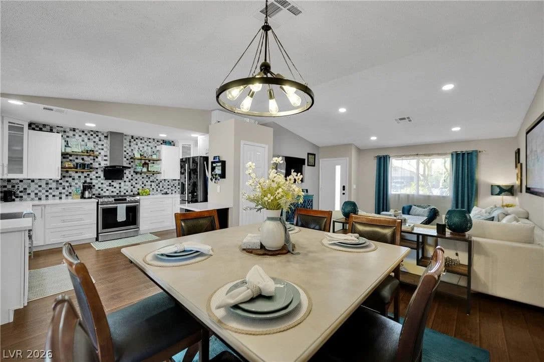 530 Grape Drive photo 4