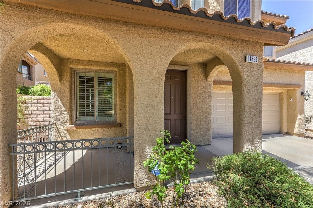 11832 Arenoso Drive photo 4