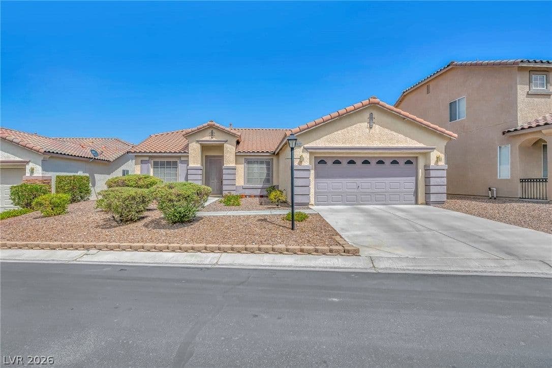 4426 Peaceful Heights Lane photo 2
