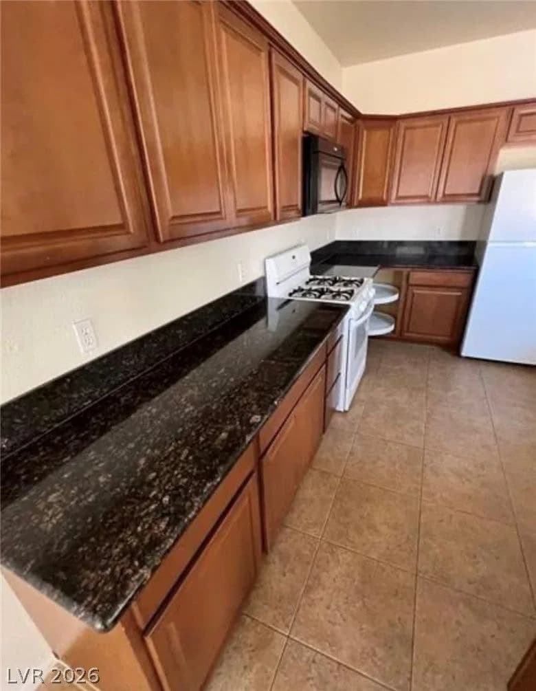 452 Crocus Hill Street photo 5