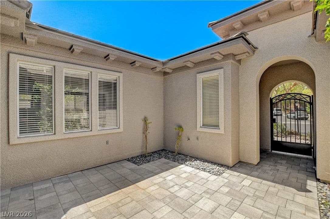 3374 Garden Shower Place photo 4