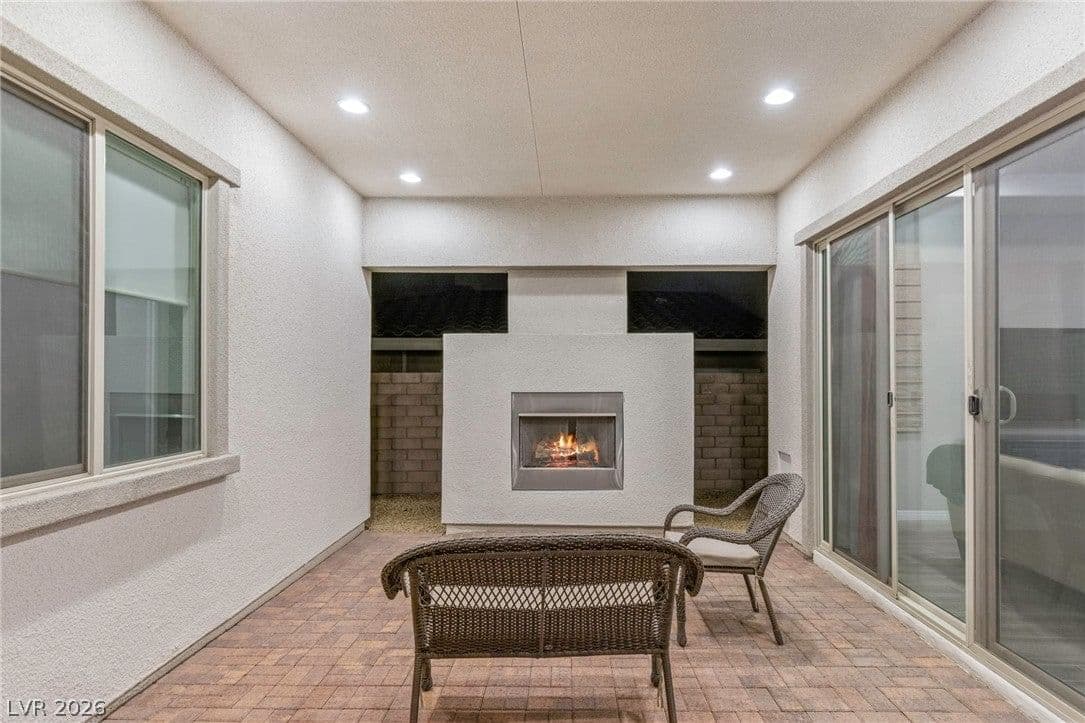 313 Castellari Drive photo 5