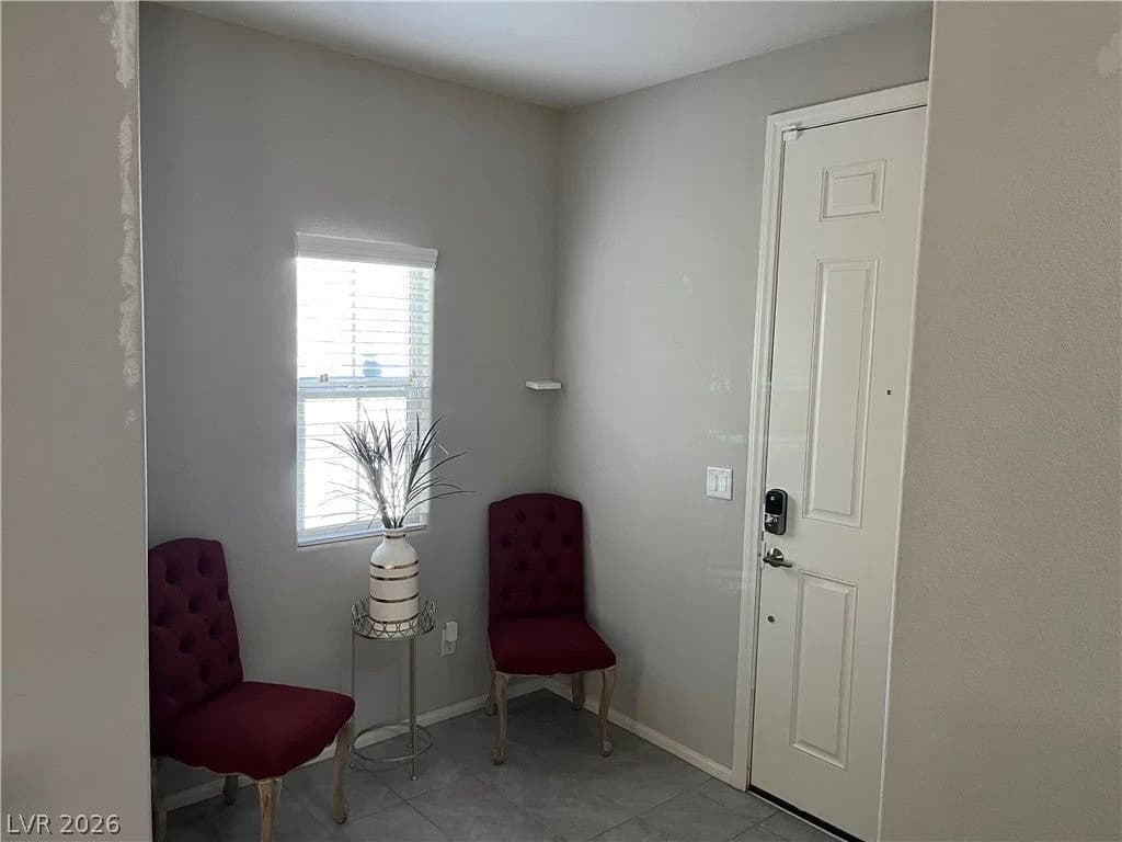 1217 Arc Dome Avenue photo 2