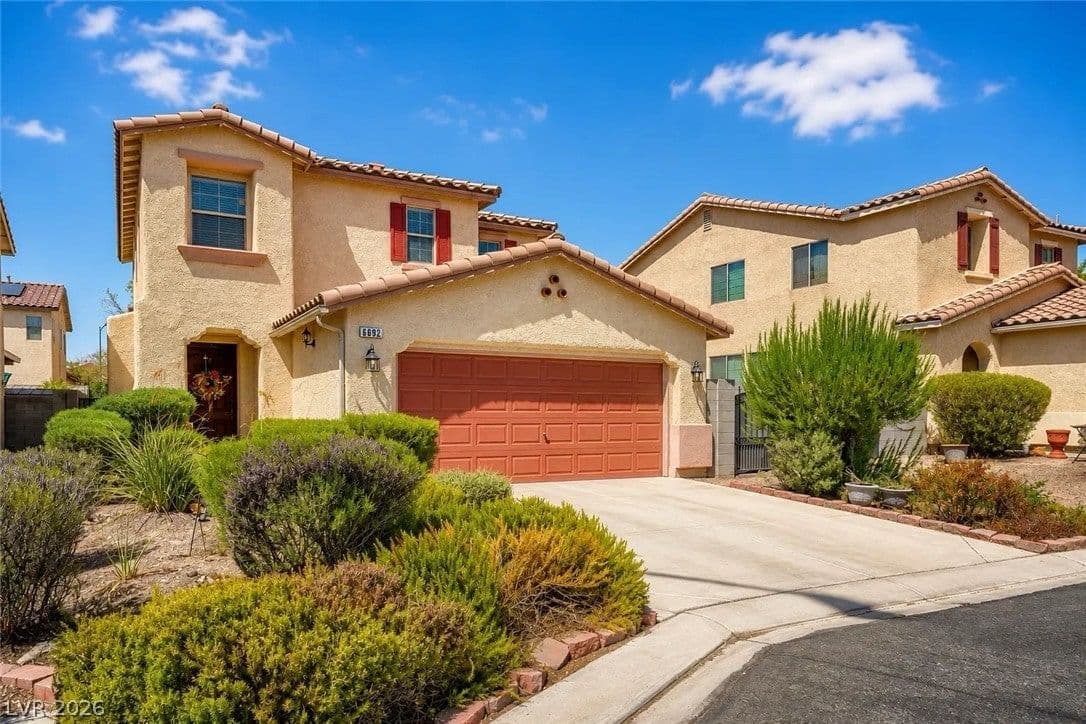6692 Chariots Path Court photo 2