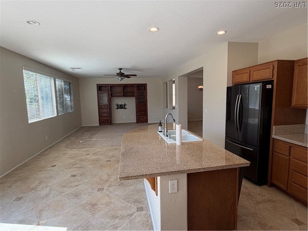 5558 Golden Palms Court photo 4