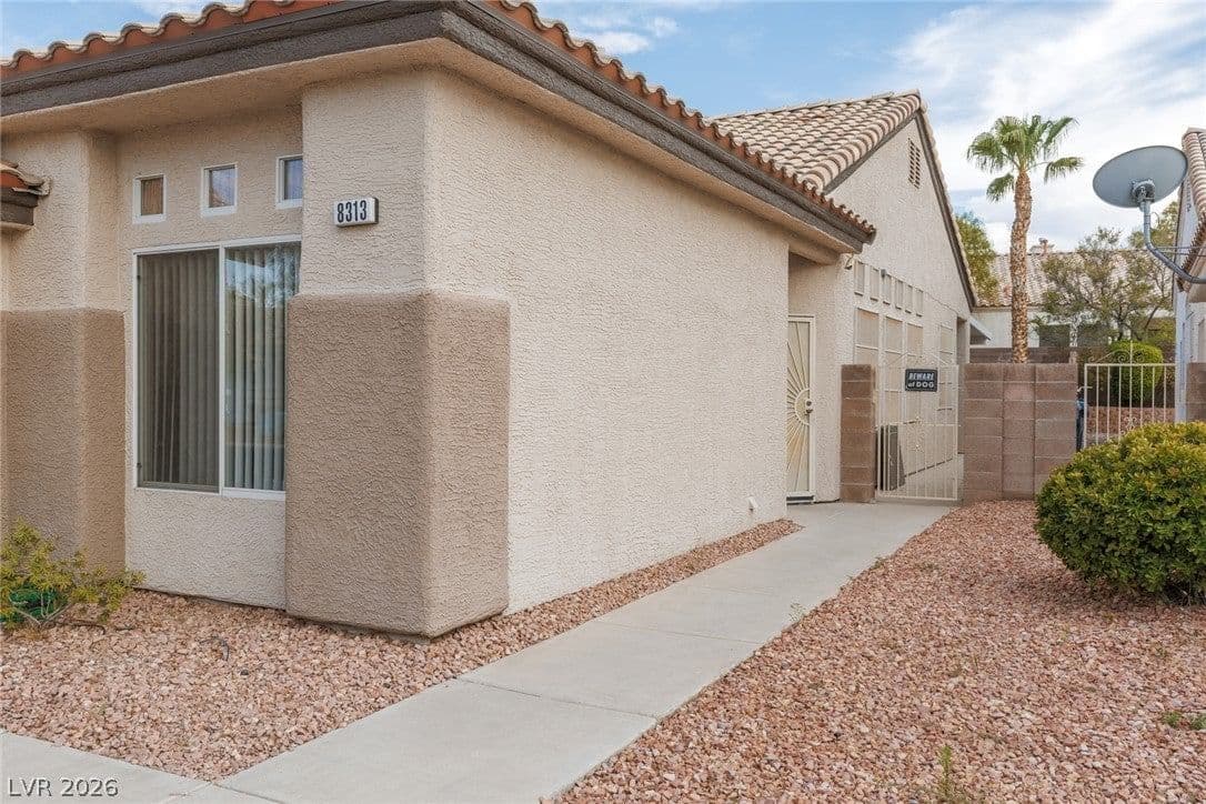 8313 Donatello Court photo 3