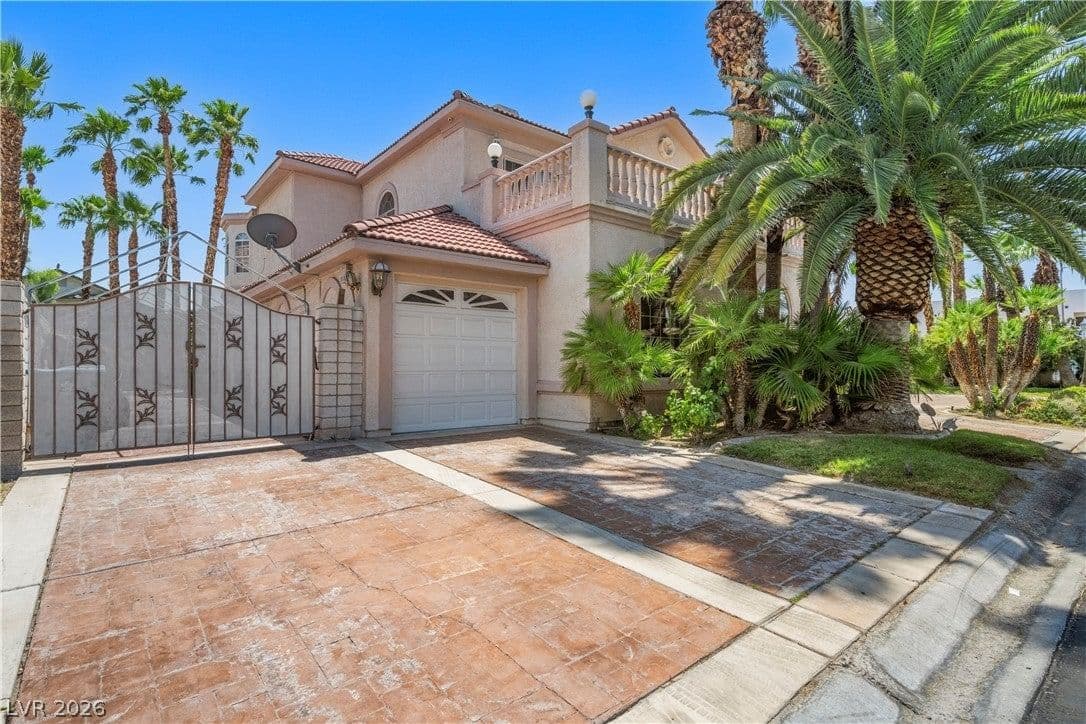 2563 Aviv Court photo 2