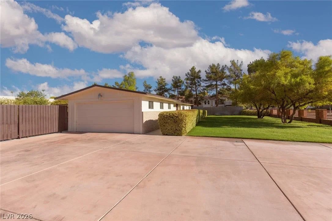 1110 CAHLAN DRIVE DR photo 5