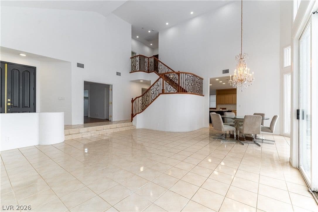 2208 Bay Hill Drive photo 5