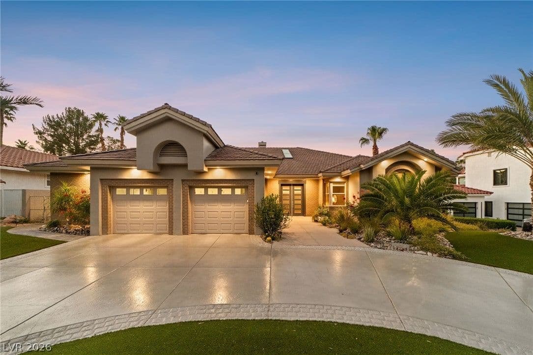 2227 Versailles Court