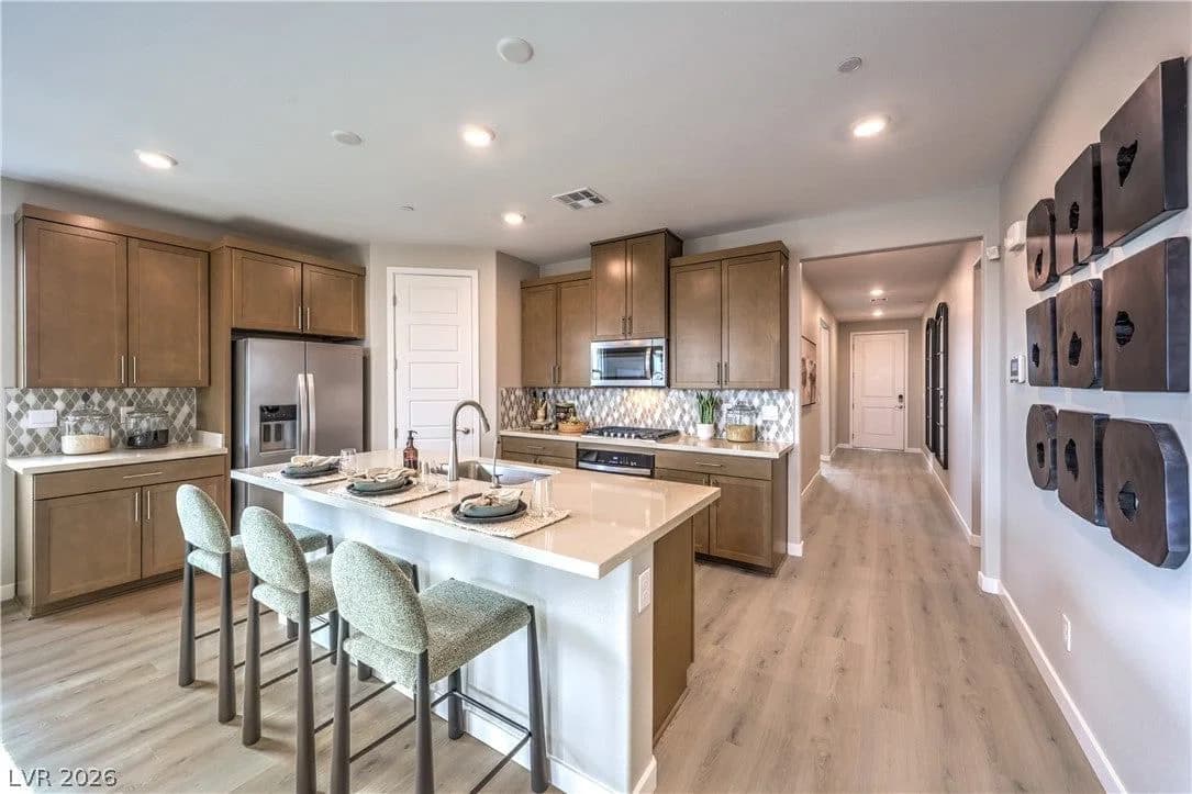 1316 Jorian Bay Drive photo 4