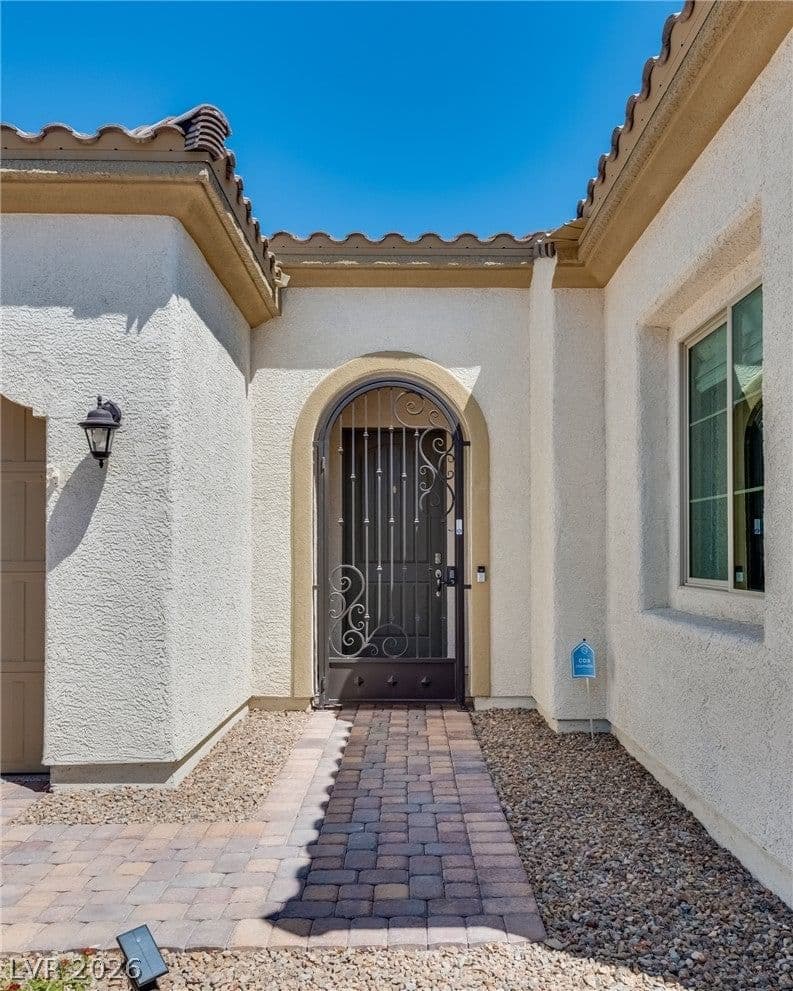 5796 Yellow Ridge Avenue photo 4