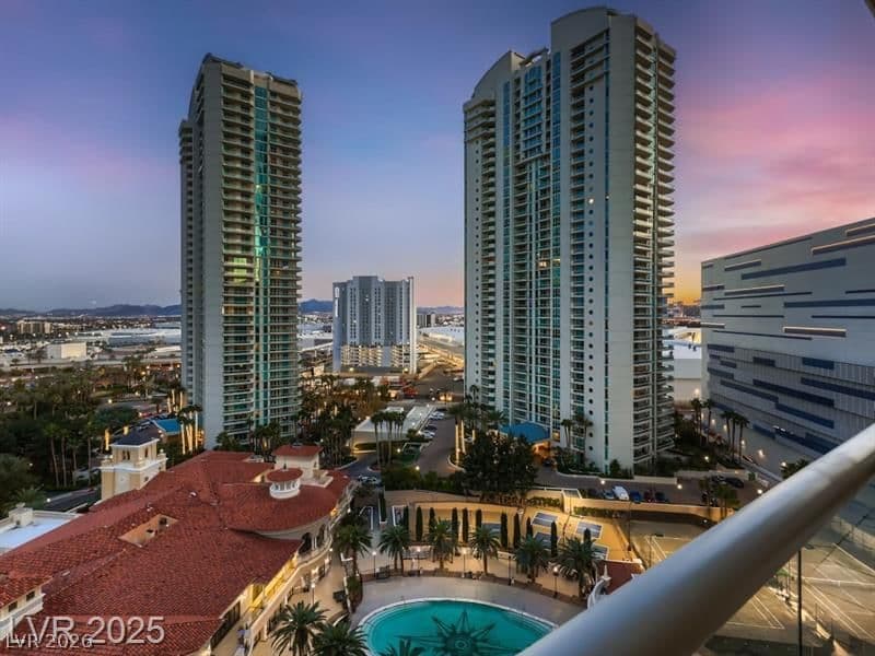 2747 Paradise Road photo 5