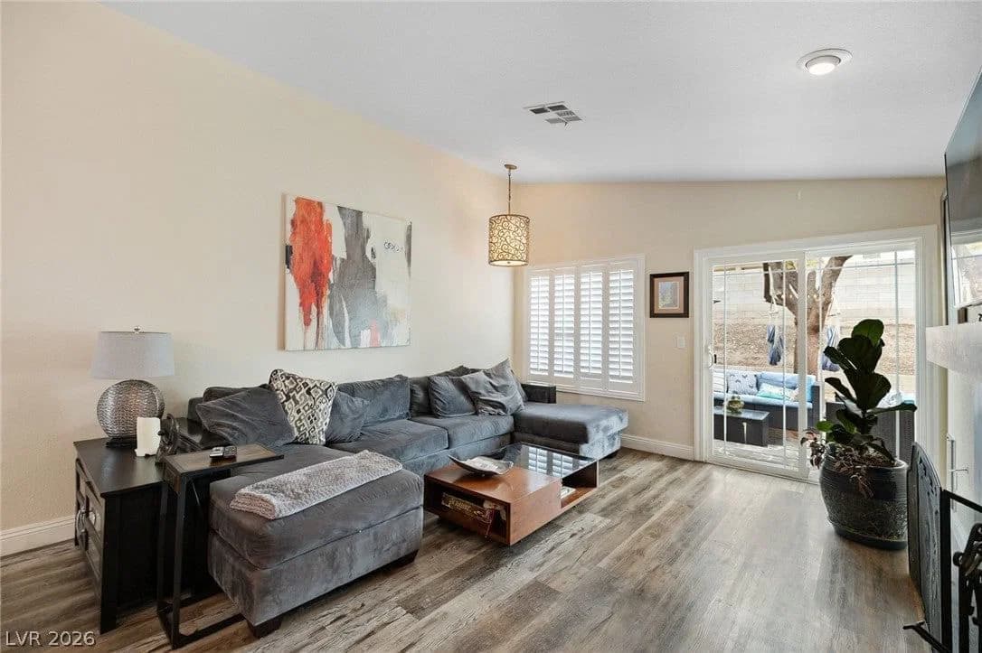 209 Sandpiper Village Way photo 4