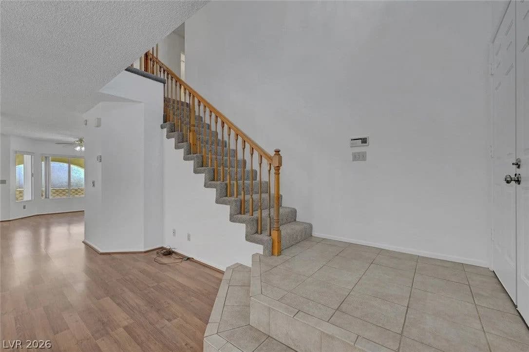 1465 Lodgepole Drive photo 5