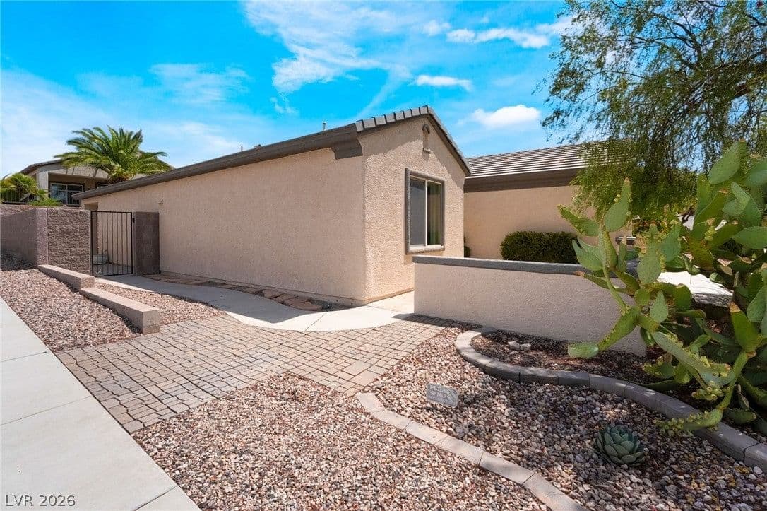 2310 Garnet Star Street photo 4