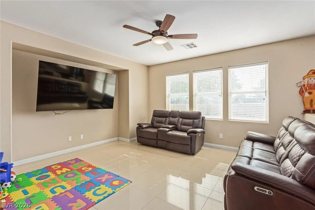 2621 Rainbow Glow Street photo 5