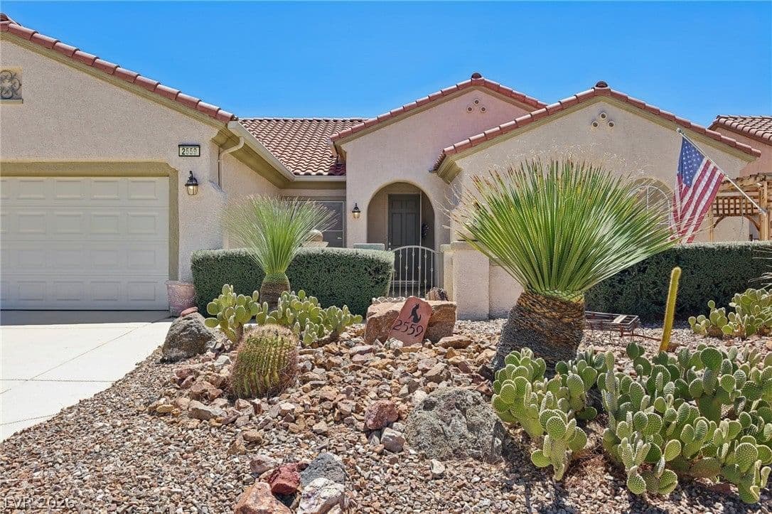 2559 Deora Way photo 2