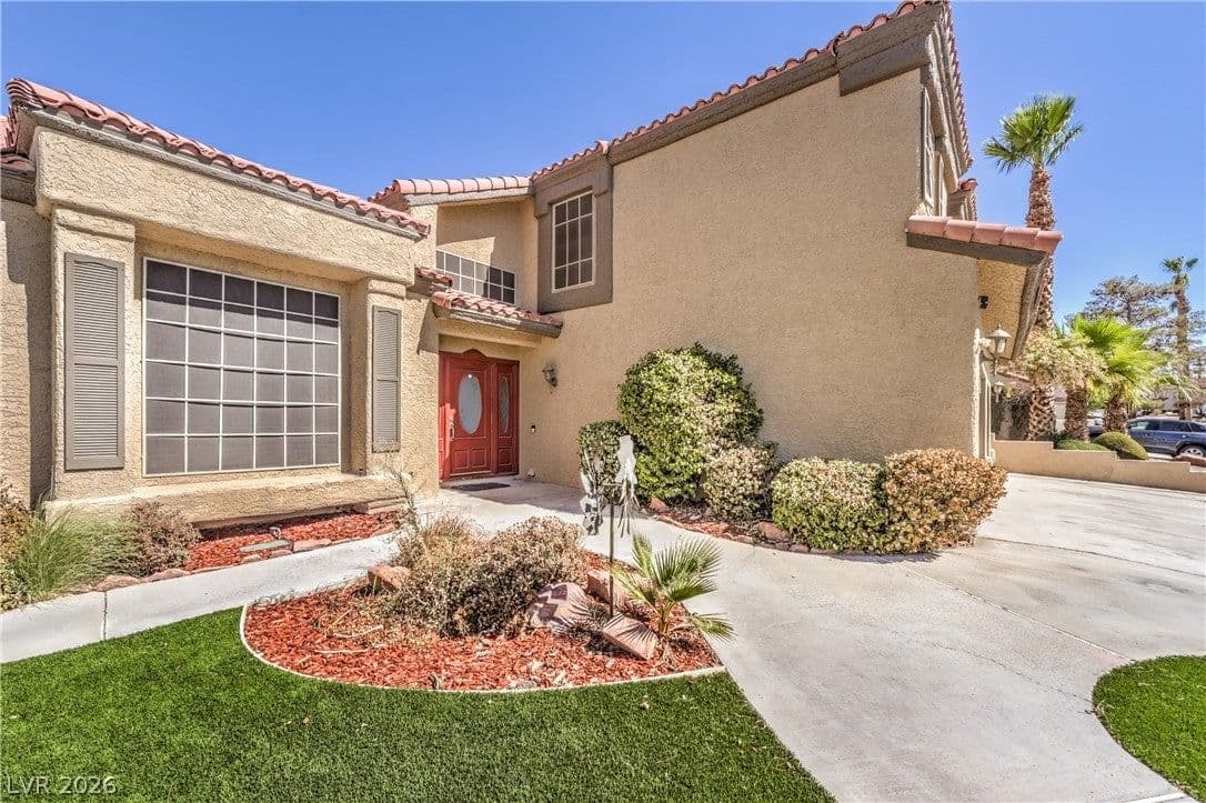 36 Stone Cress DR photo 3
