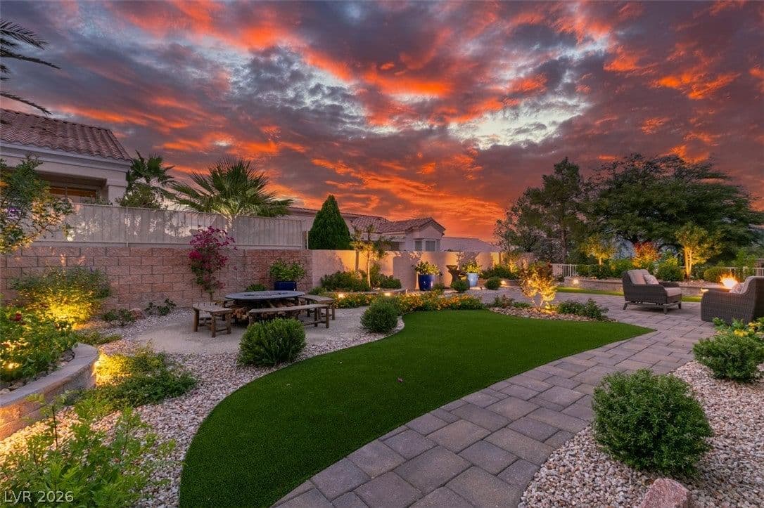 10800 Heritage Hills Drive photo 2