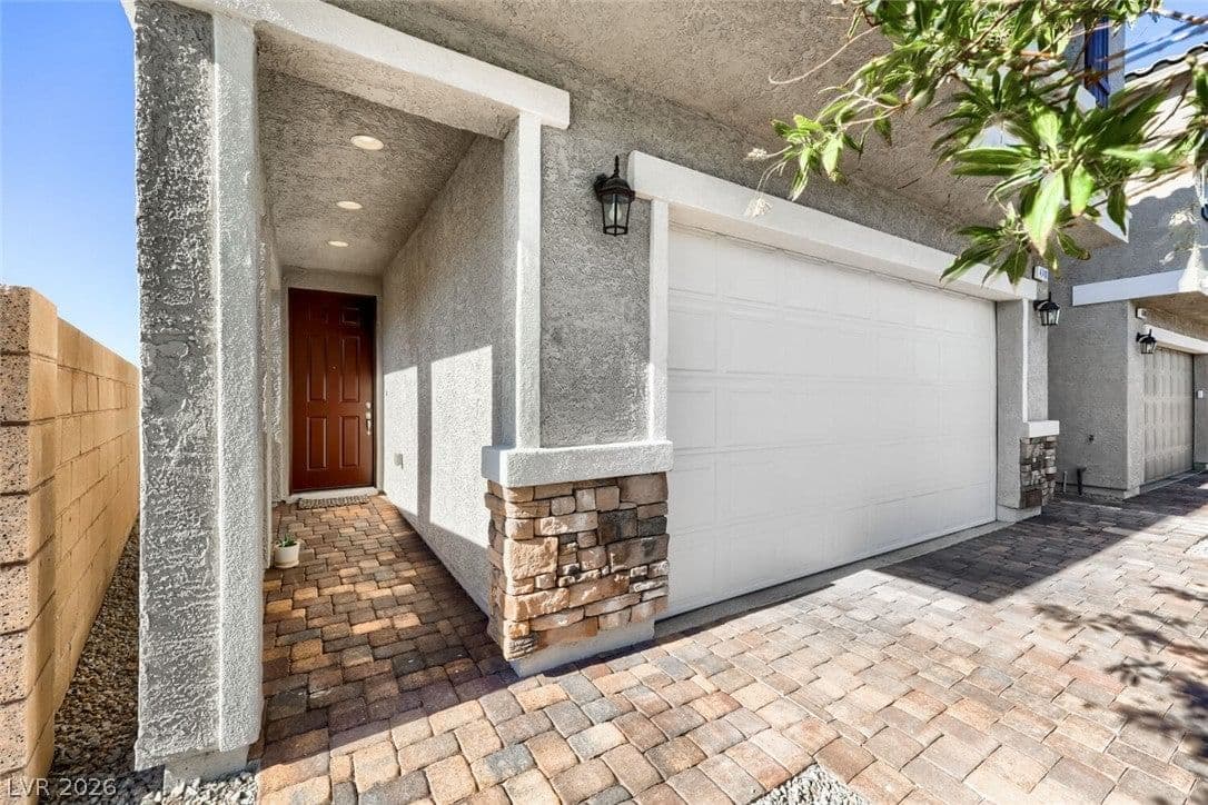 4748 Illustria Avenue photo 4