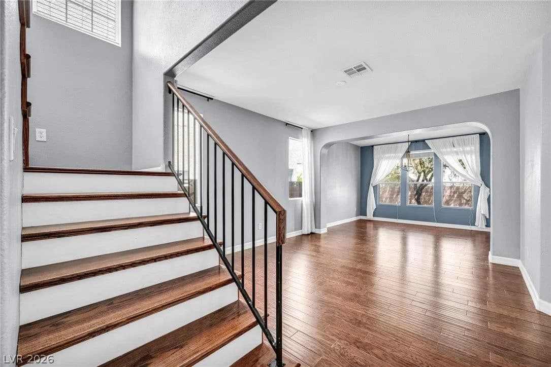 1004 Washington Oaks Street photo 4