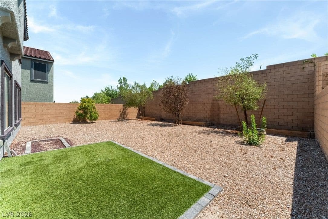 9993 Birch Knoll Avenue photo 2
