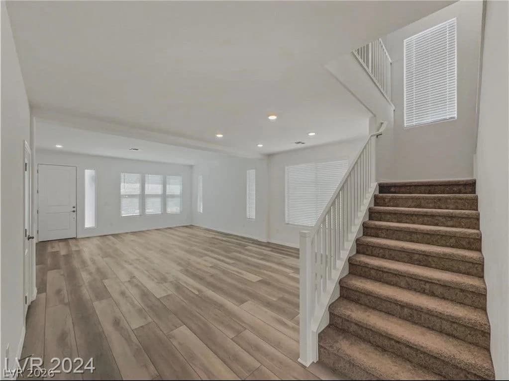 7128 Bold Rock Avenue photo 2