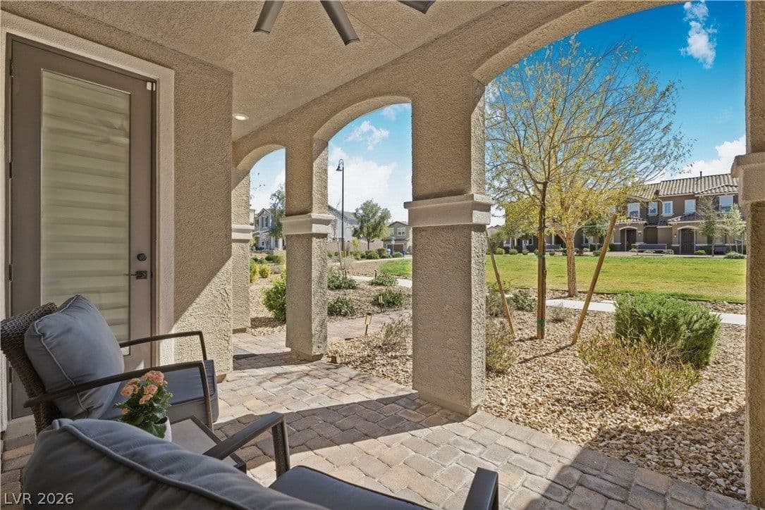 3575 Sorridere Lane photo 5